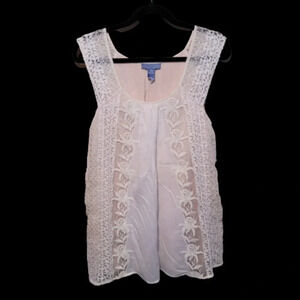 Lil Lace top fully lined